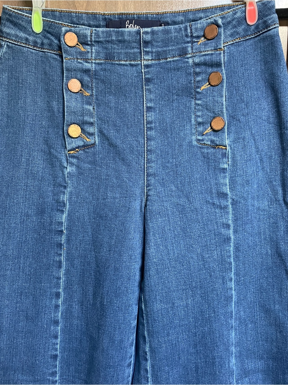 Boden Sailor Wide Leg Jeans | Nautical Button Detail | Stretch Denim | US 2P - Picture 2 of 7